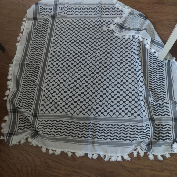 Kuffiah - Picture 2 of 4